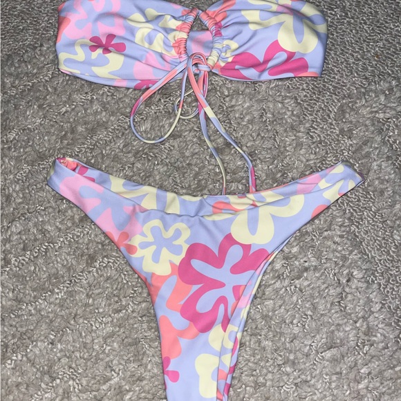 Swim Suit Never Worn - Picture 1 of 2